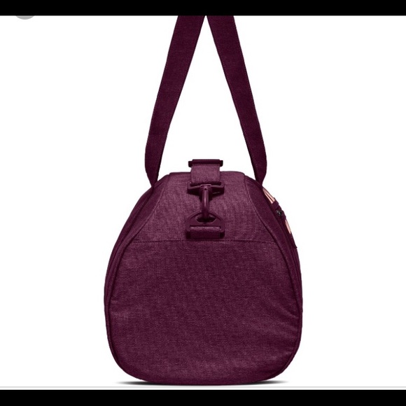 Nike Duffel Bag - Picture 4 of 4